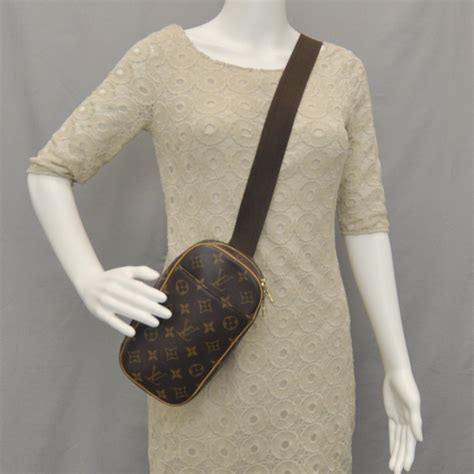 louis vuitton gange crossbody|Louis Vuitton Monogram Pochette Gange .